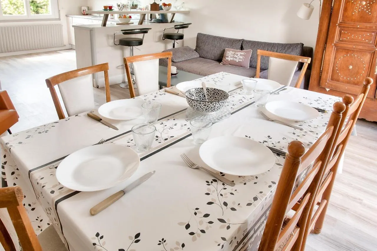 Grands Espaces A Plovan - 8 Personnes Holiday home