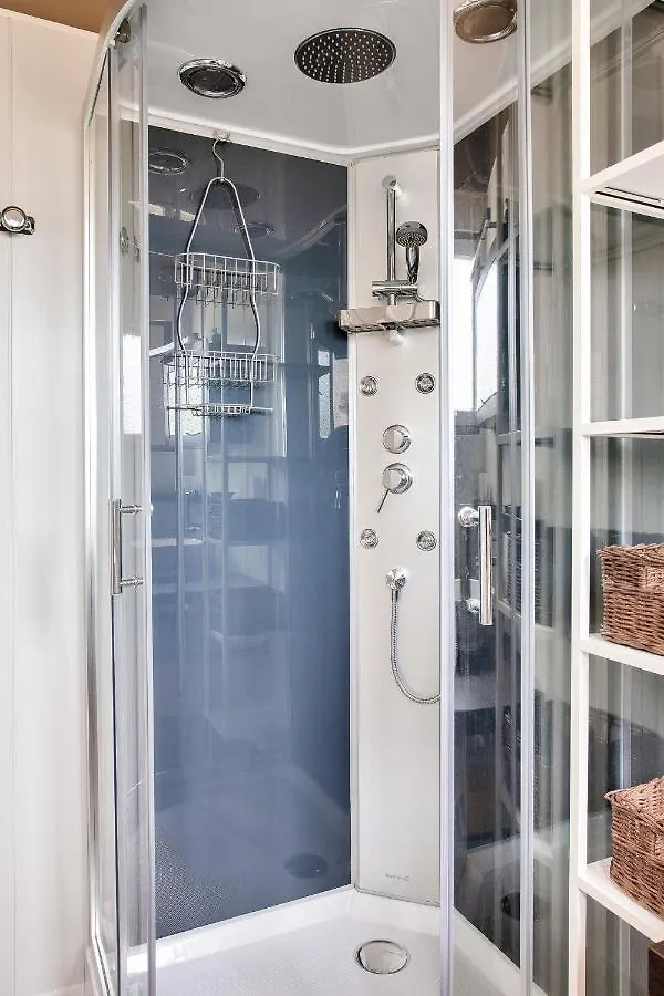 Grands Espaces A Plovan - 8 Personnes Holiday home